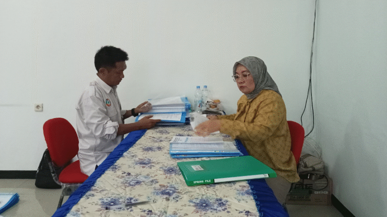 berawal-fasilitasi-diri-sendiri-puluham-orang-malah-ikut-serta-sertifikasi